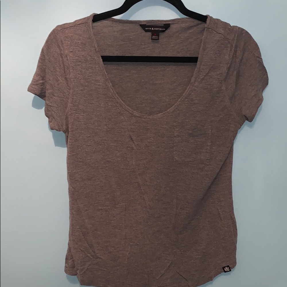 Gray Rock&Republic t-shirt!